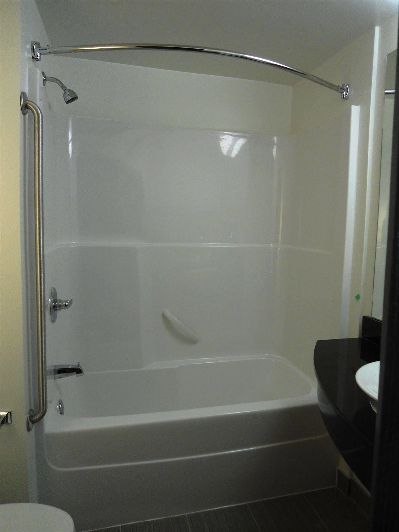 Motel 6 Airdrie Bagian luar foto